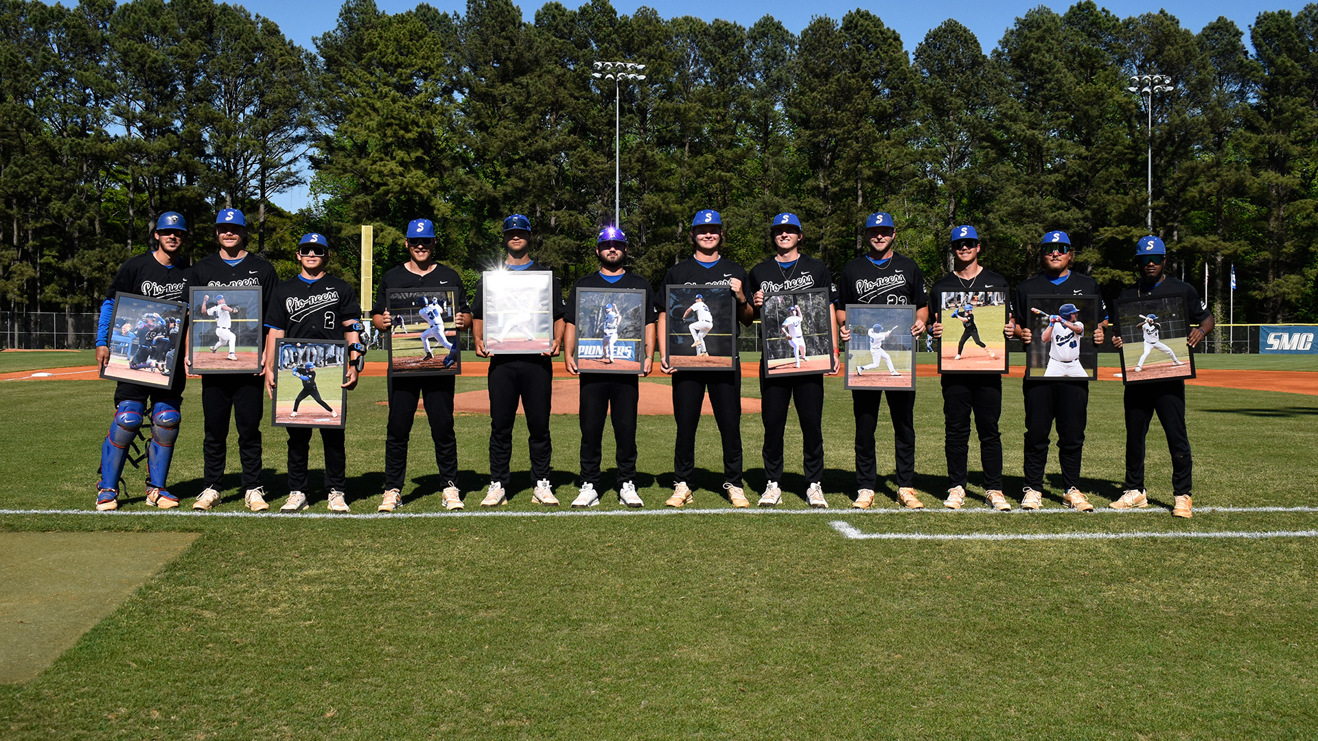 Senior Day // Photo by Emer McAuliffe (SMC Sports Communications Intern)