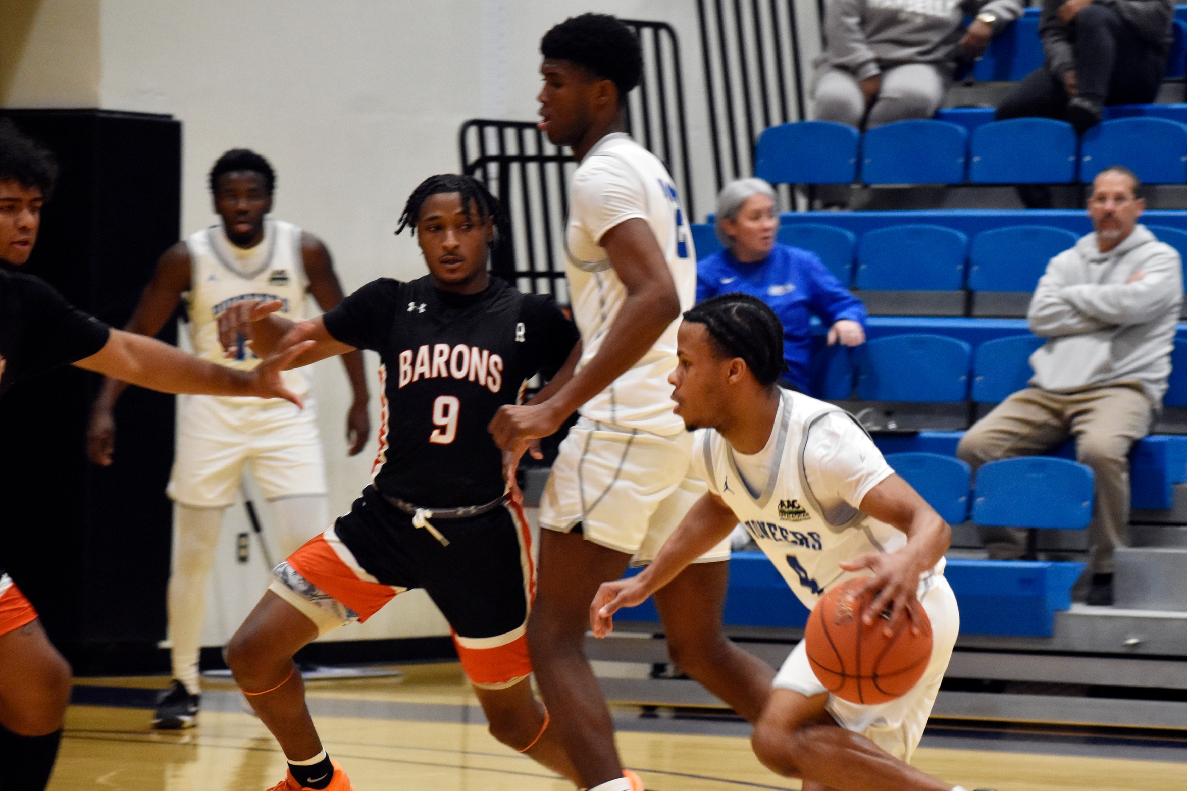 SMC Men&rsquo;s Basketball Falls at Brewton-Parker