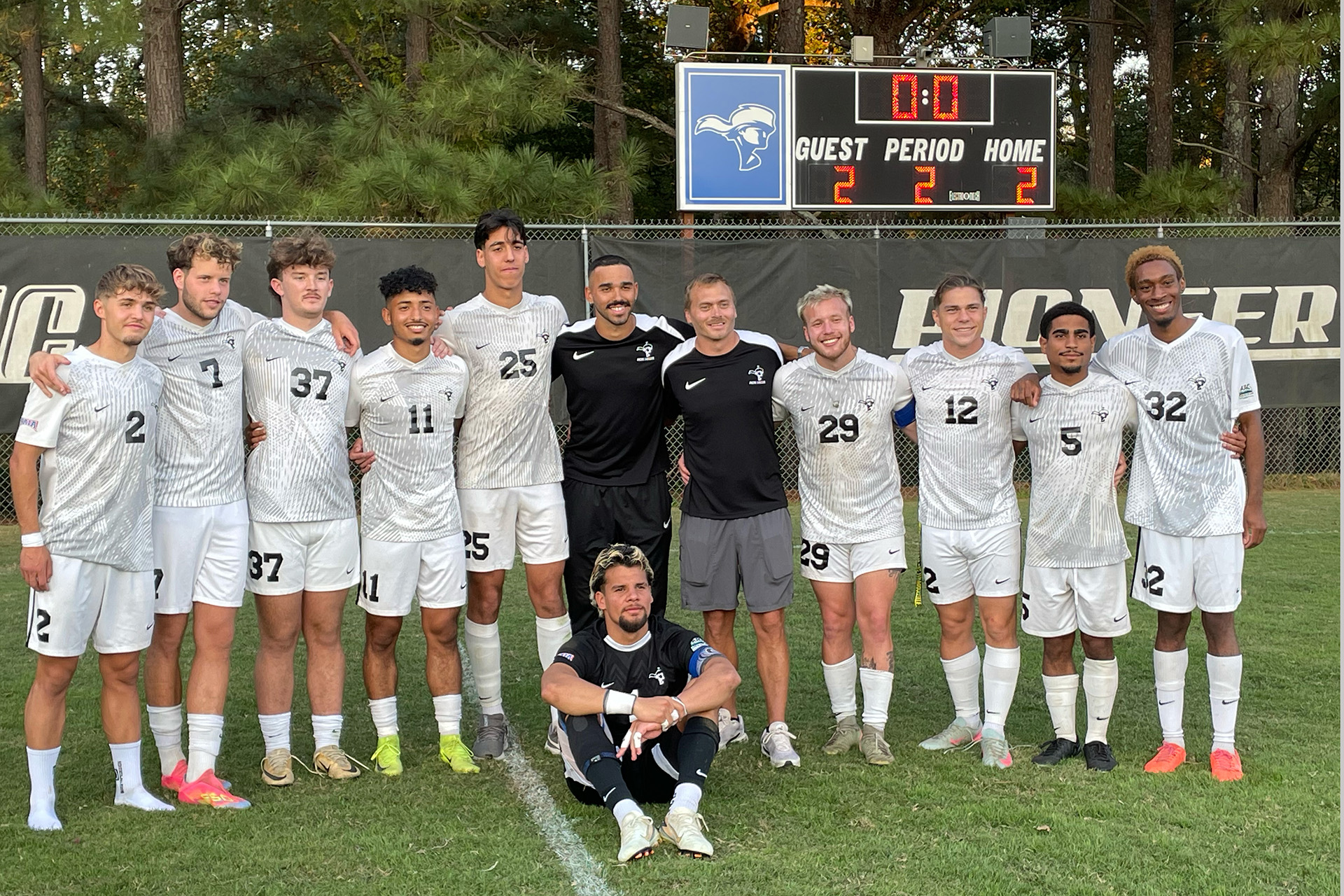 Pinheiro and SMC Seniors Tie Carolina on Senior Day, 2-2