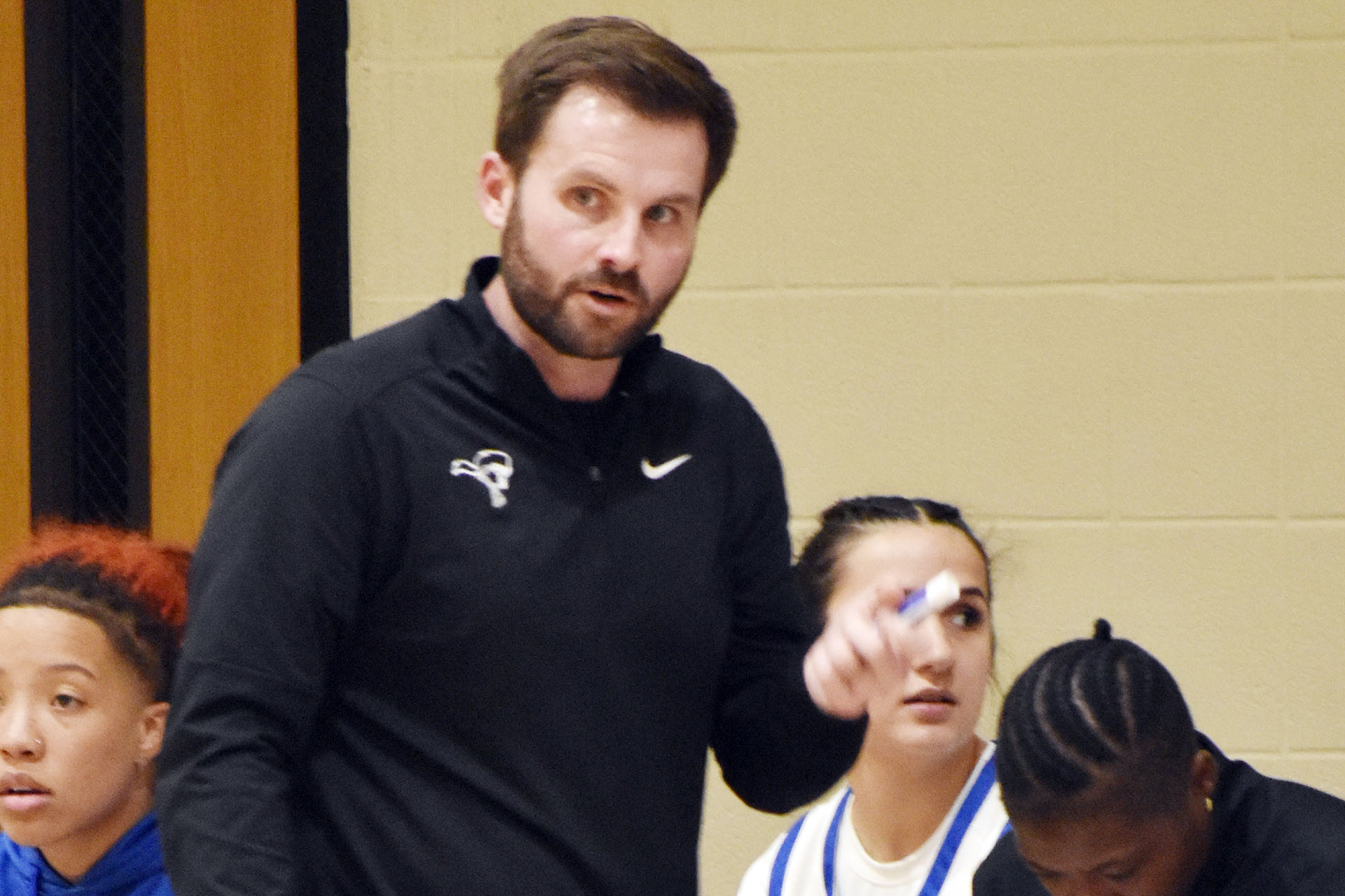 Walling and SMC Women's Basketball Get Win No. 1