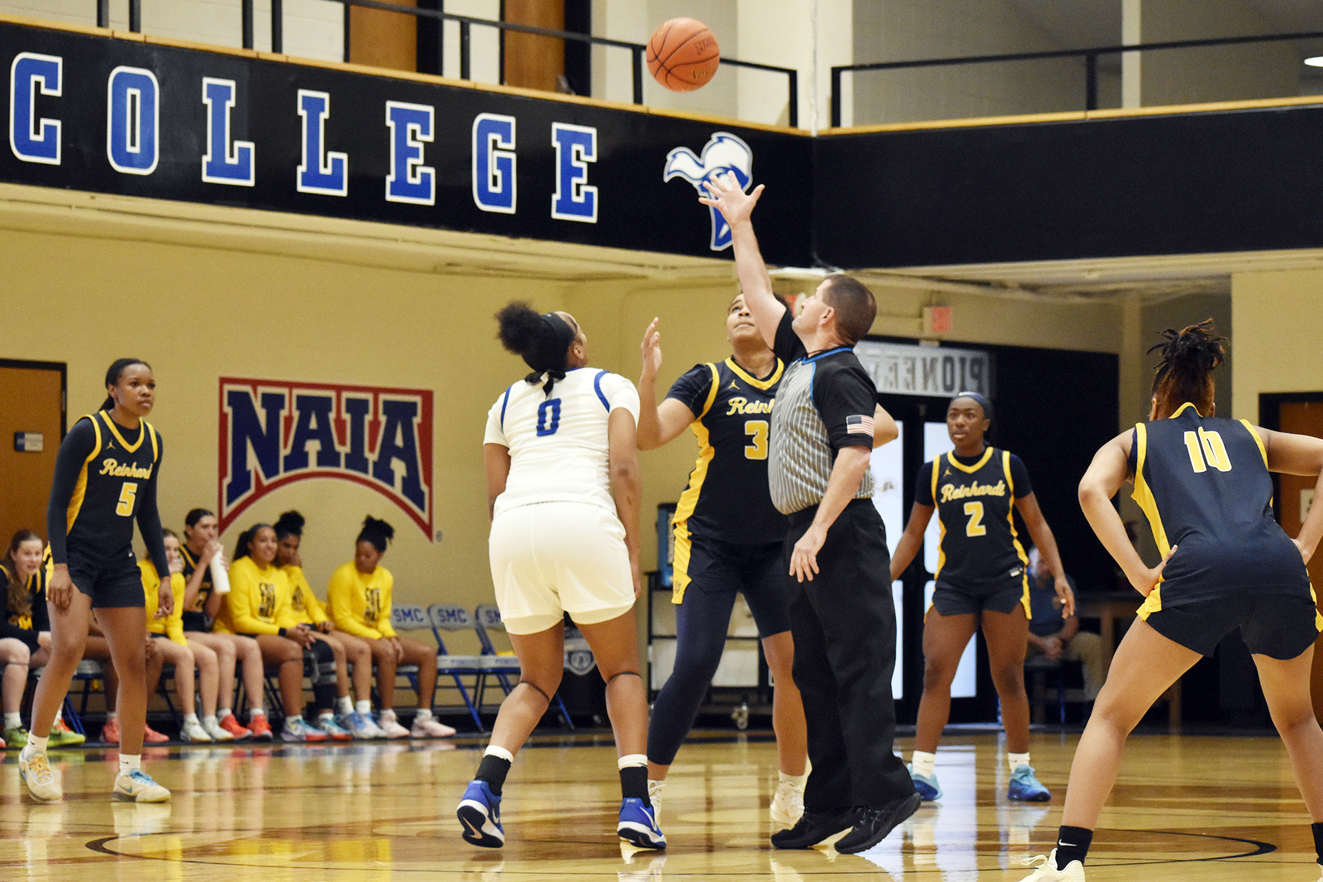 Pioneers Fall to Reinhardt, 65&ndash;46