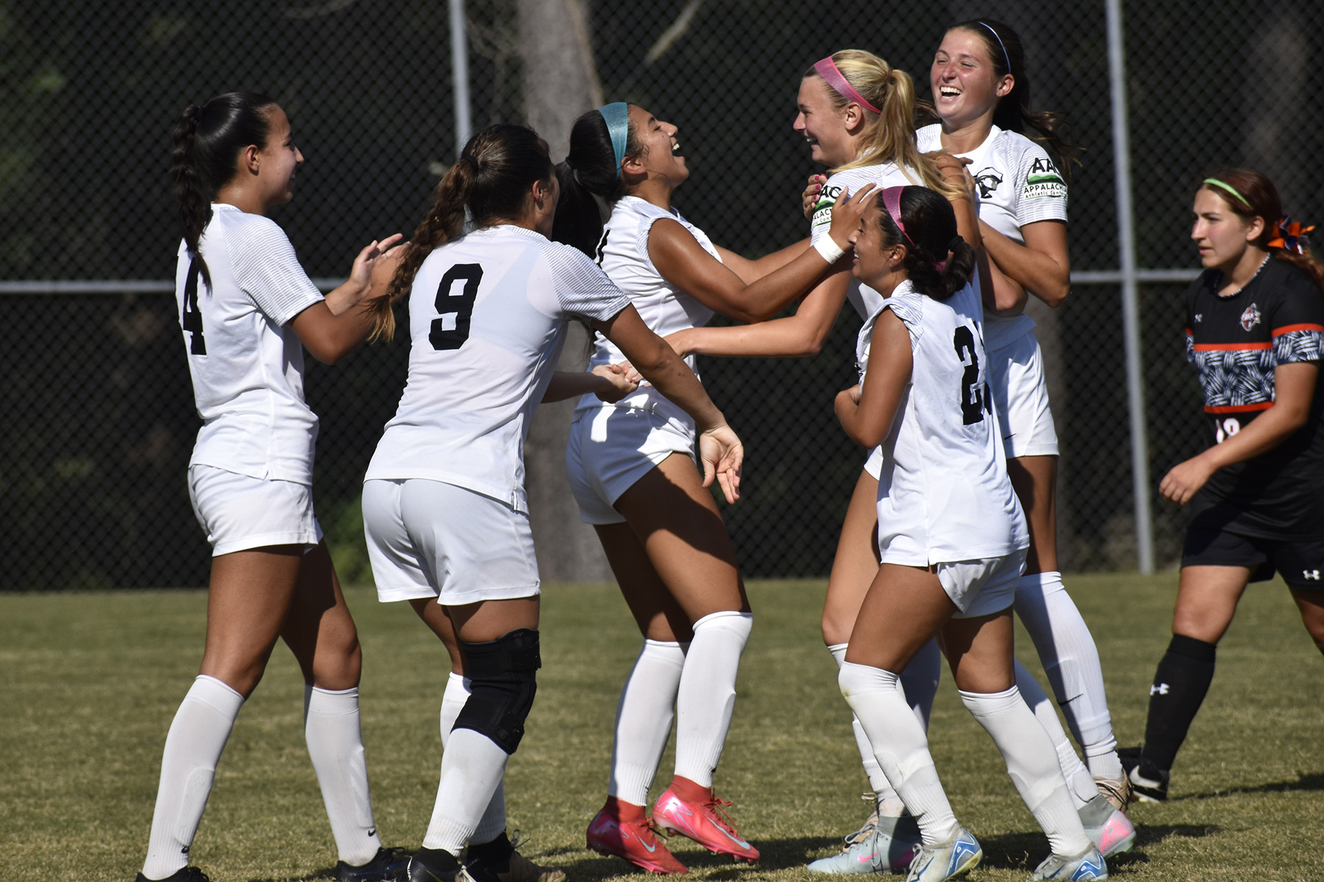 Pioneers Earn 3-2 Win Over Brewton-Parker Behind Second-Half Surge