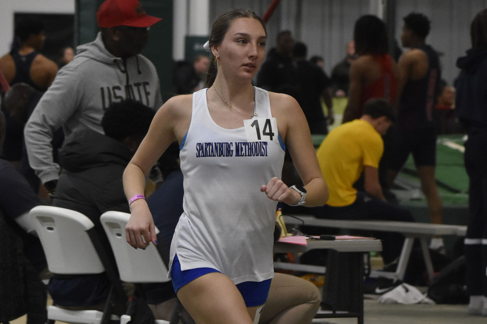 Sophomore Averi Vance broke her own school record by five seconds in the mile with a time of 6:20.33.