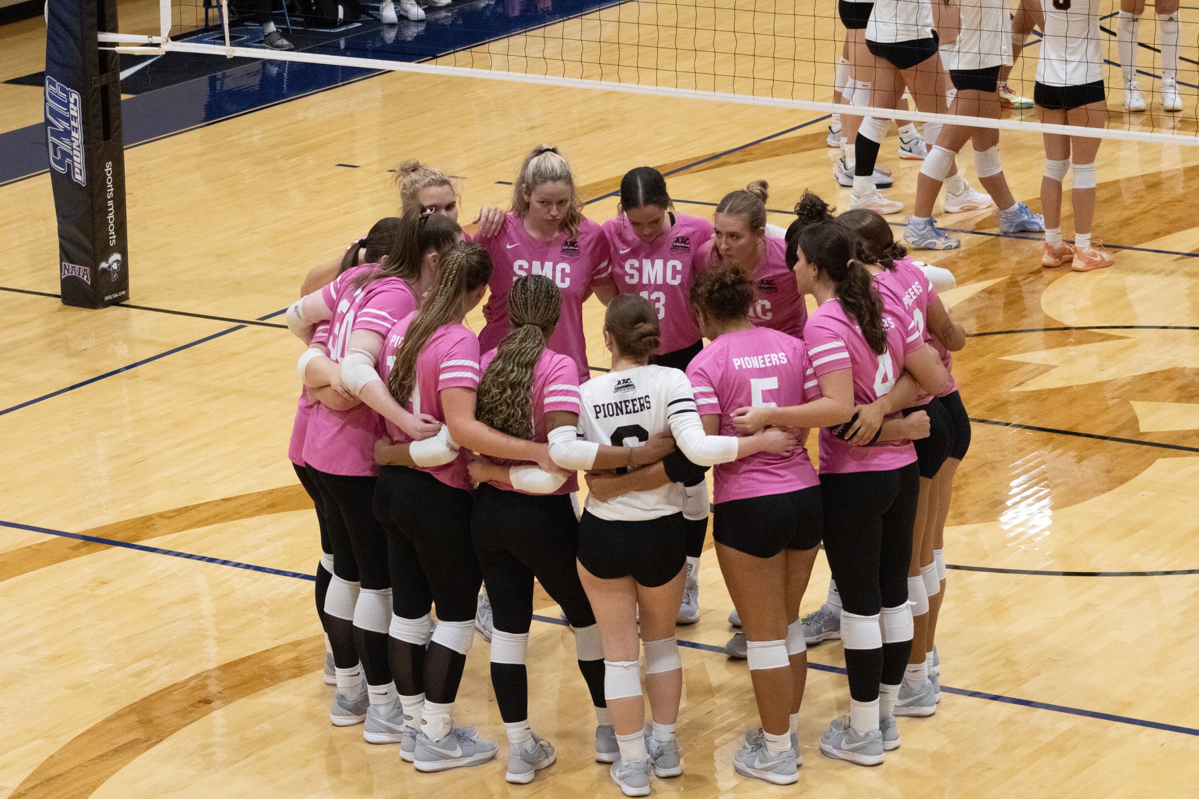 Photo by Jazlyn McCarter // SMC Sports Communications